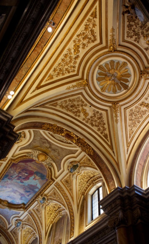 La Chiesa dei Santi Bartolomeo e Alessandro dei Bergamaschi e l'antico